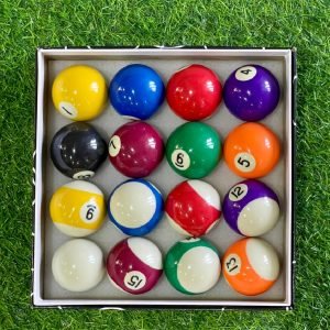 SNOOKER BALLS
