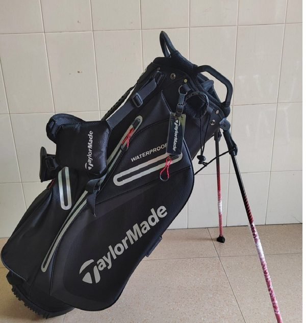 TAYLORMADE WATERPROOF STAND BAG