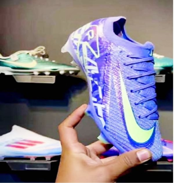 NIKE AIR ZOOM MERCURIAL SUPERFLY BOOTS